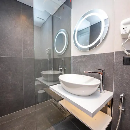 Portanova Hotel Sarandë