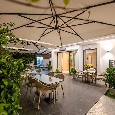 Portanova Hotel Sarandë